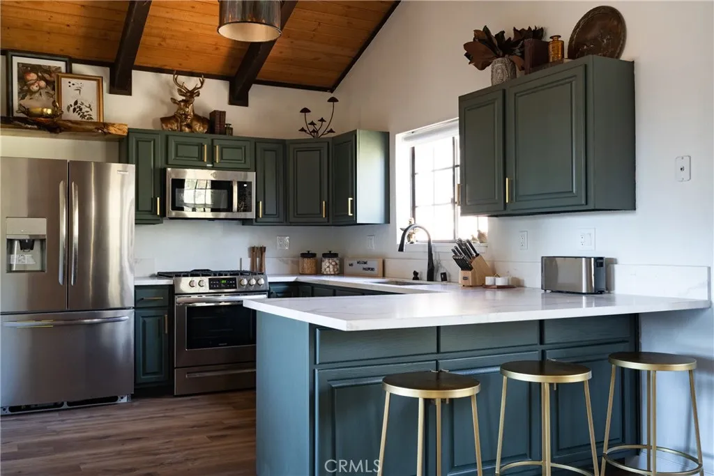 1132 Mount Shasta Road, Big Bear City, California 92314 home-pic-7