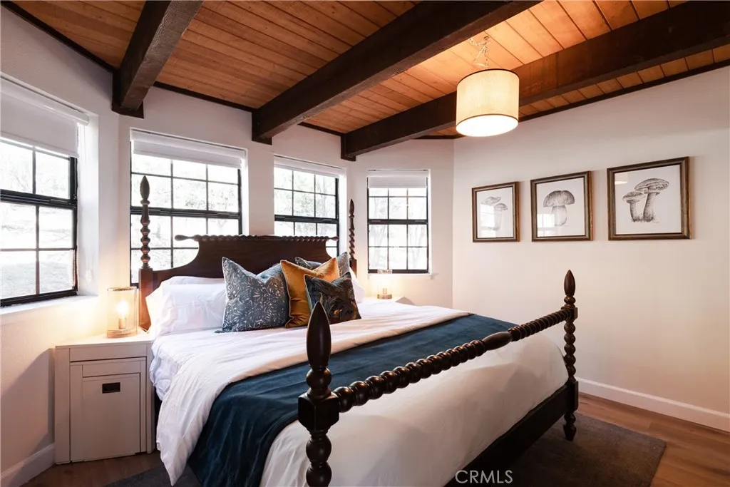 1132 Mount Shasta Road, Big Bear City, California 92314 home-pic-19