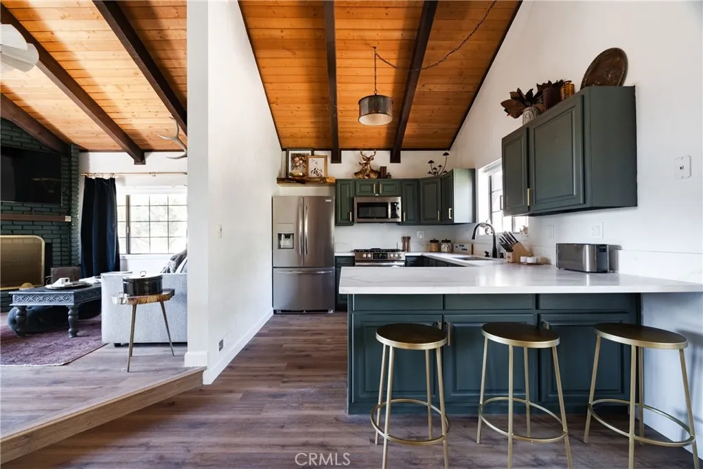 1132 Mount Shasta Road, Big Bear City, California 92314 home-pic-6