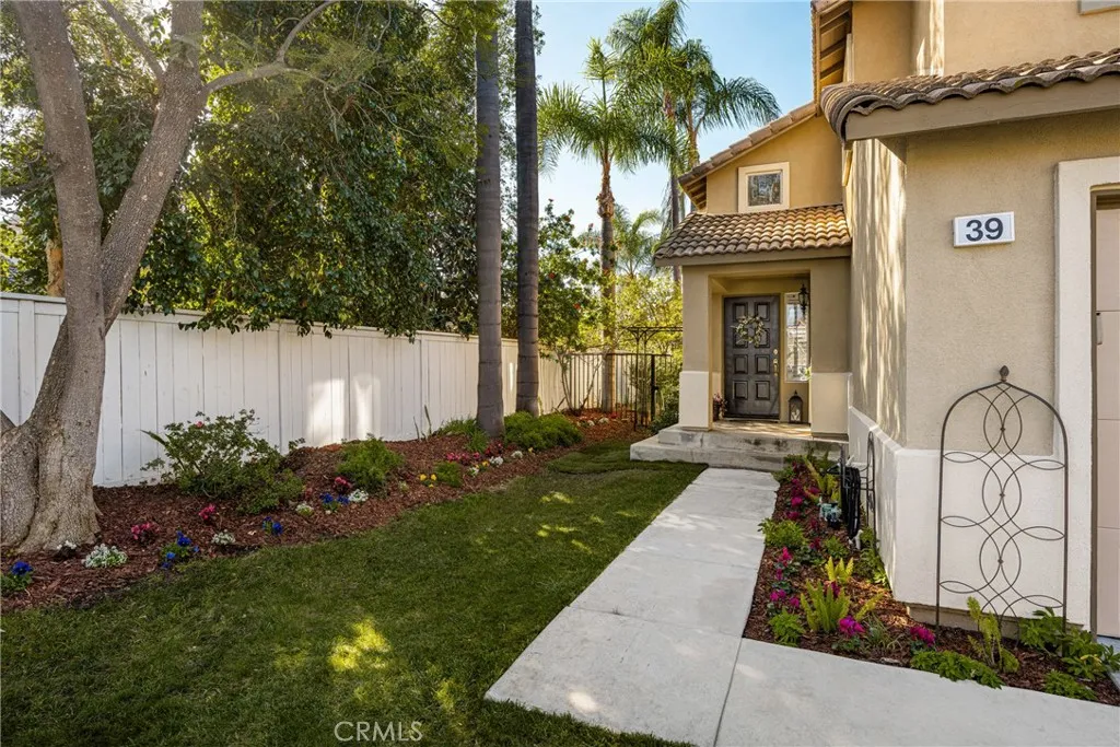 39 Touraine Place, Lake Forest, California 92610 home-pic-4