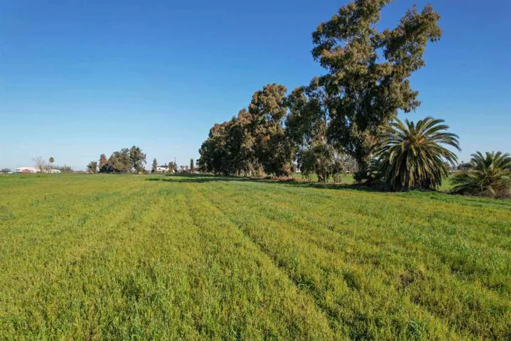View of grassy yard featuring a view of countryside