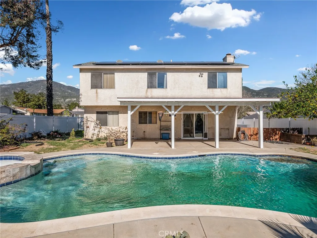 2425 Hyatt, San Bernardino, California 92407 home-pic-4