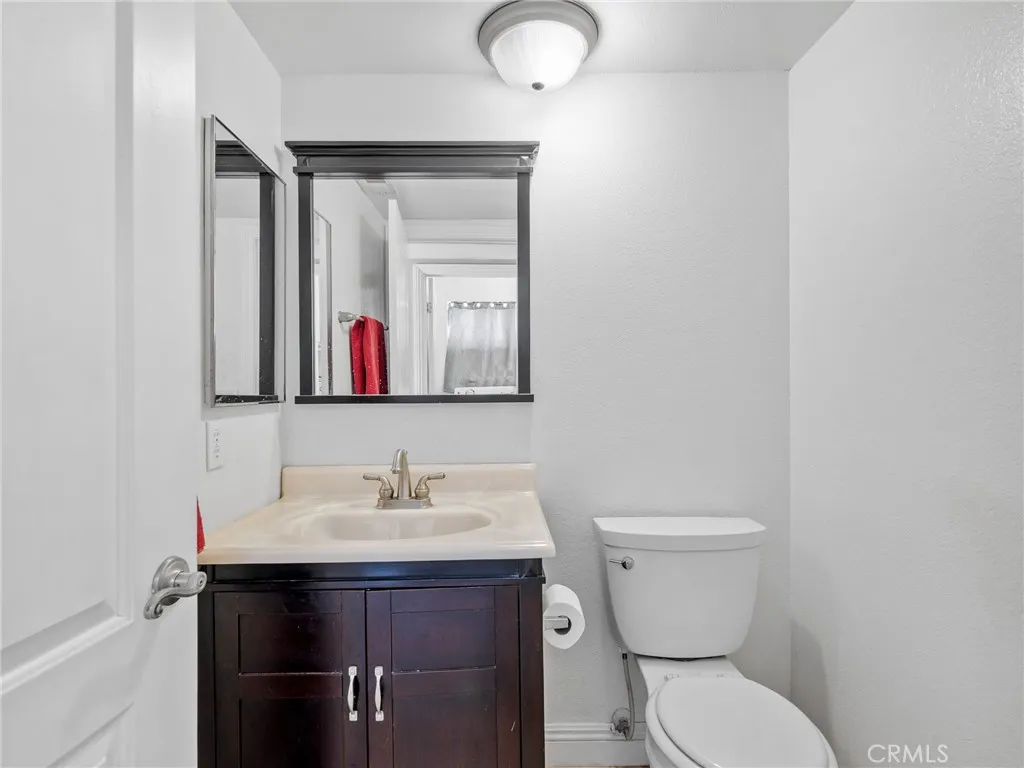 2425 Hyatt, San Bernardino, California 92407 home-pic-28