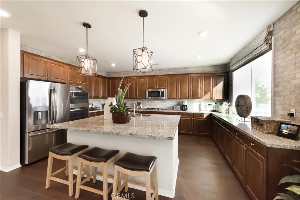 11829 Confluence Dr, Jurupa Valley, California 91752 home-pic-8