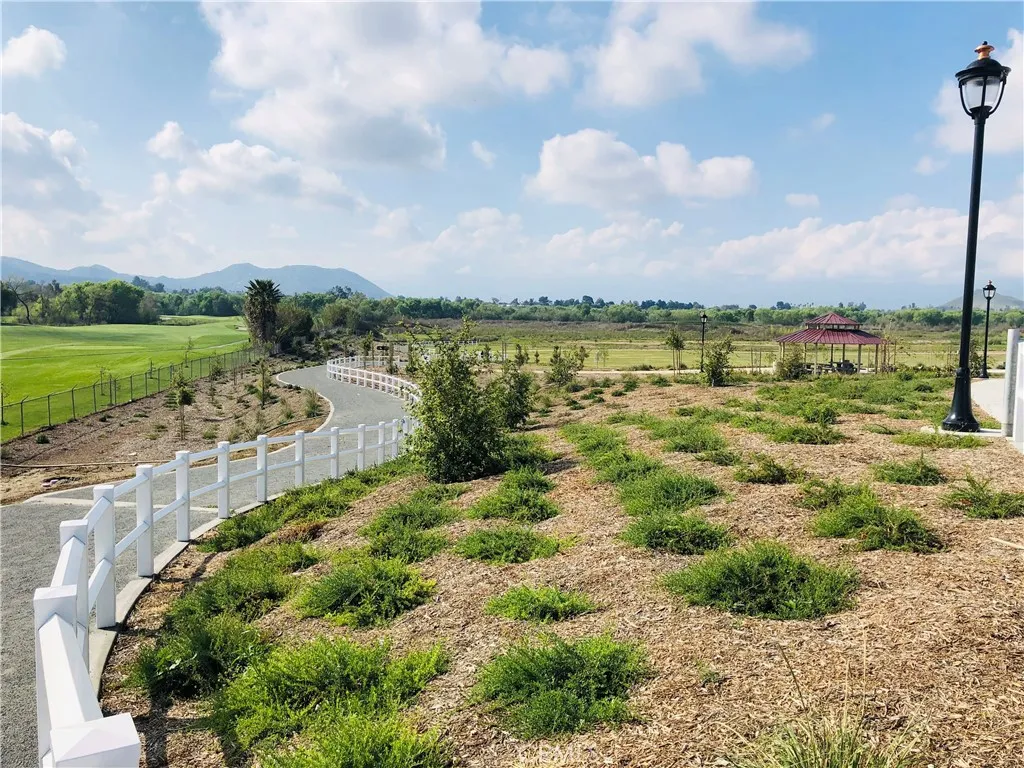 11829 Confluence Dr, Jurupa Valley, California 91752 home-pic-44