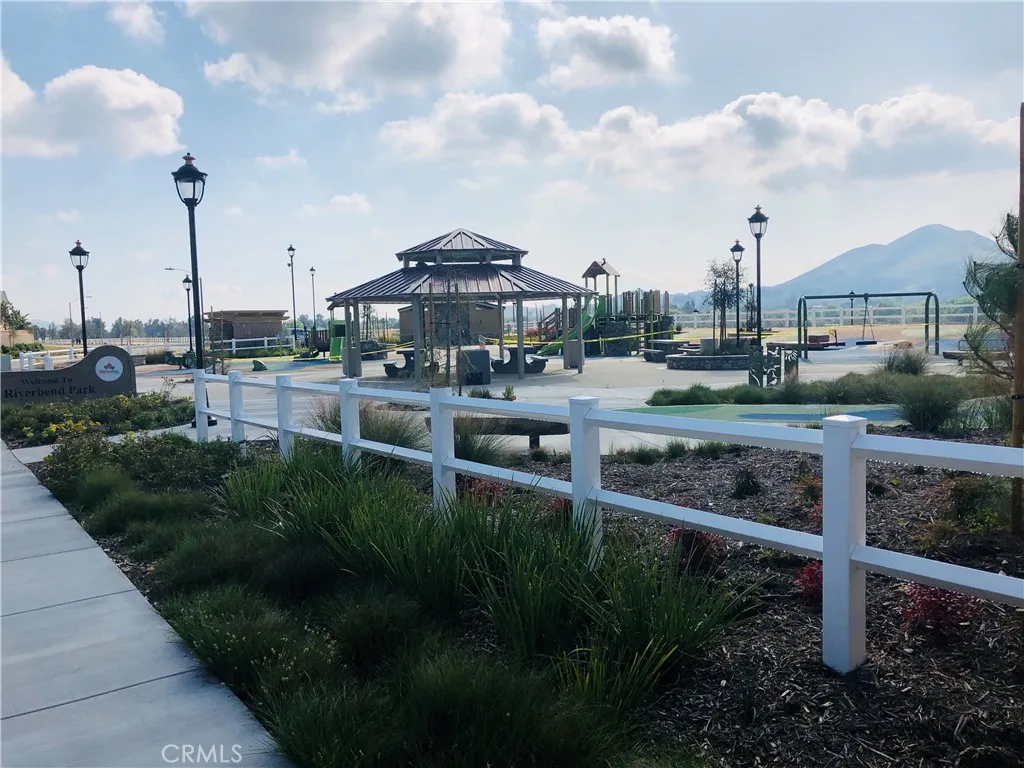 11829 Confluence Dr, Jurupa Valley, California 91752 home-pic-48