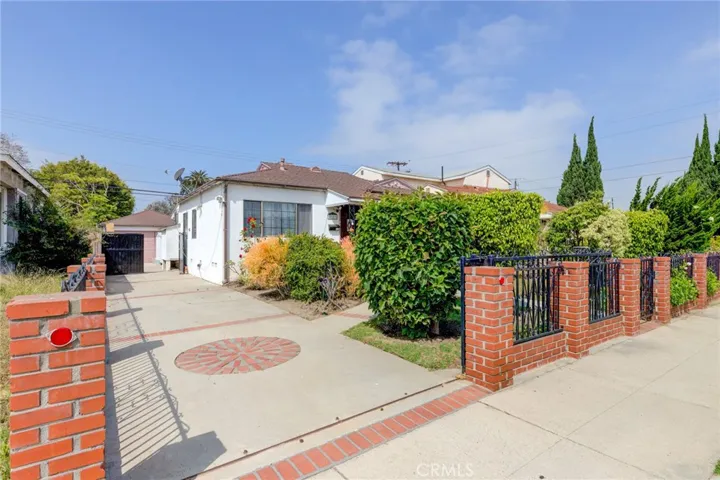 Carport Entrance