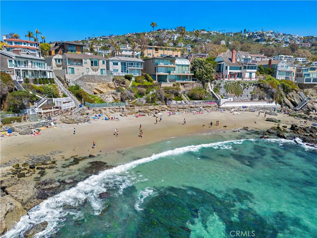 Moments from the best beaches in Laguna Moments from the best beaches in Laguna