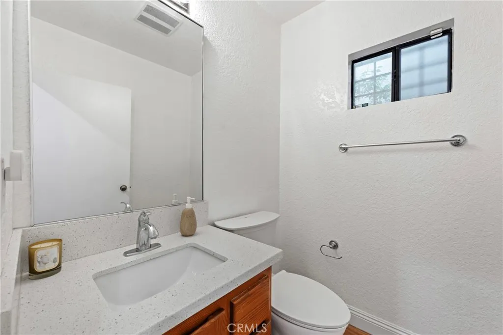 1832 Redcliff Street, Los Angeles, California 90026 home-pic-6