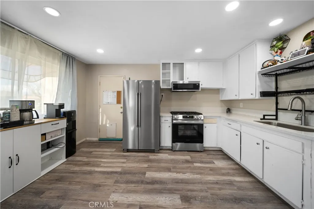 43352 Edson, Lancaster, California 93536 home-pic-8