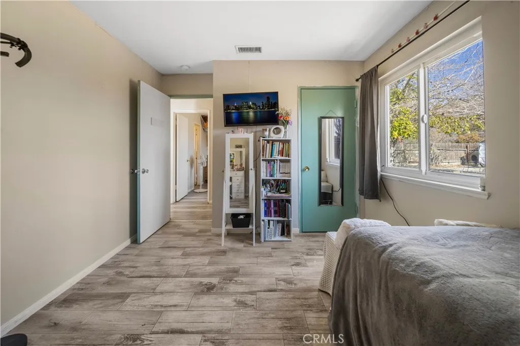 43352 Edson, Lancaster, California 93536 home-pic-17