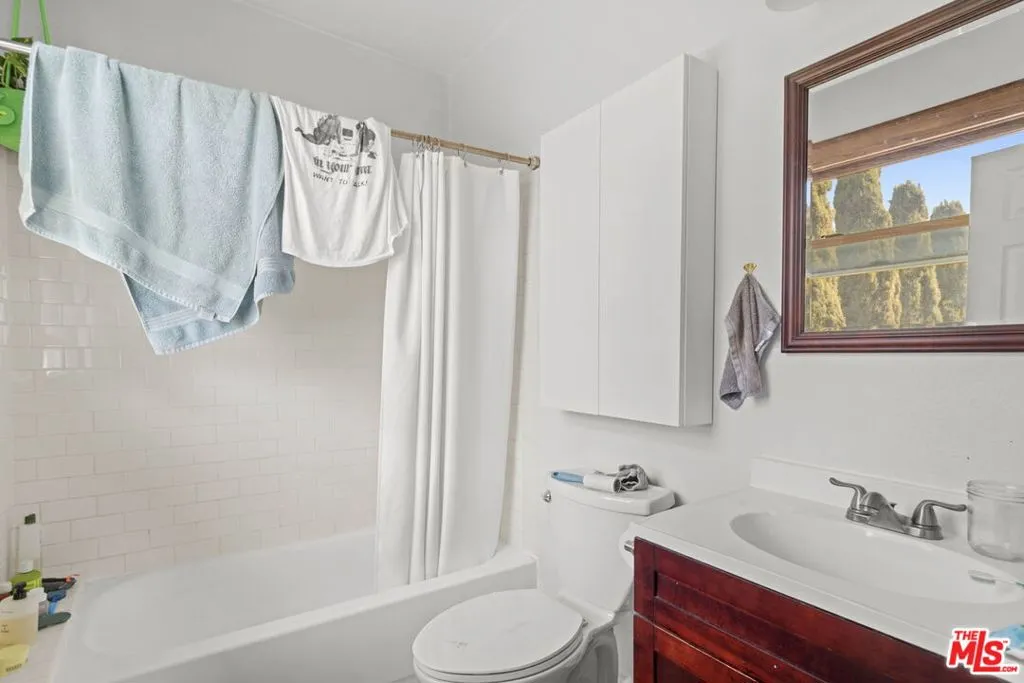 1348 Kellam Avenue, Los Angeles, California 90026 home-pic-32