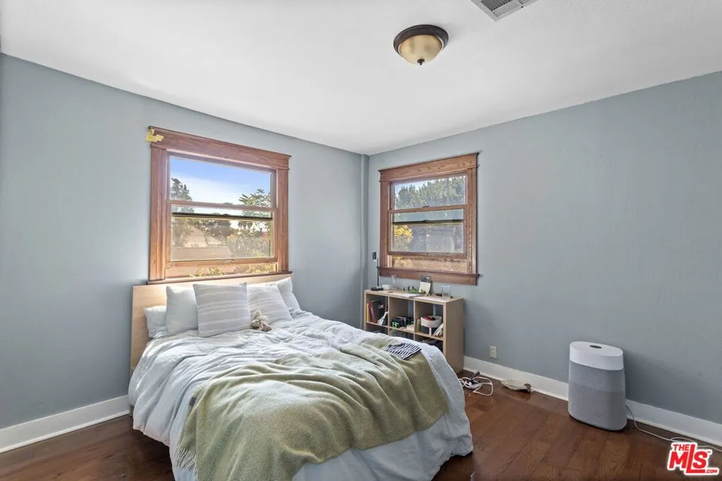 1348 Kellam Avenue, Los Angeles, California 90026 home-pic-25