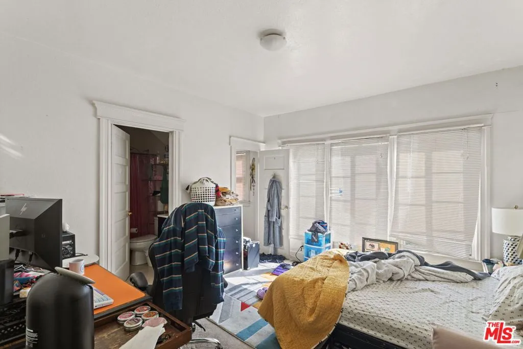 1348 Kellam Avenue, Los Angeles, California 90026 home-pic-17