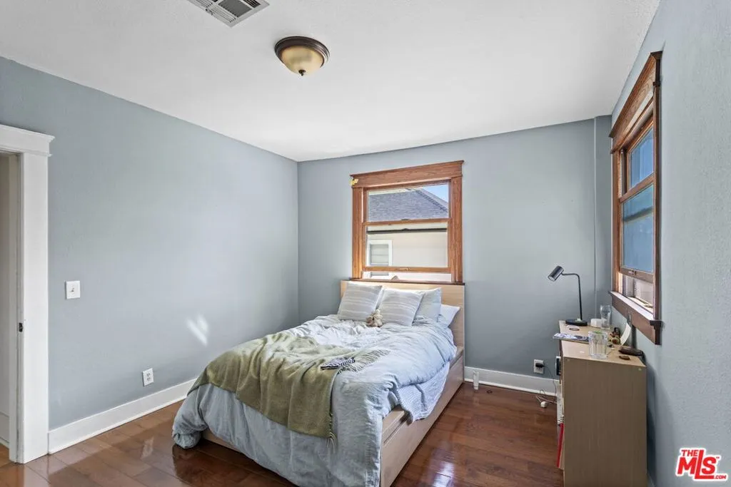 1348 Kellam Avenue, Los Angeles, California 90026 home-pic-26