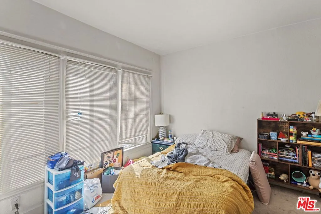 1348 Kellam Avenue, Los Angeles, California 90026 home-pic-18