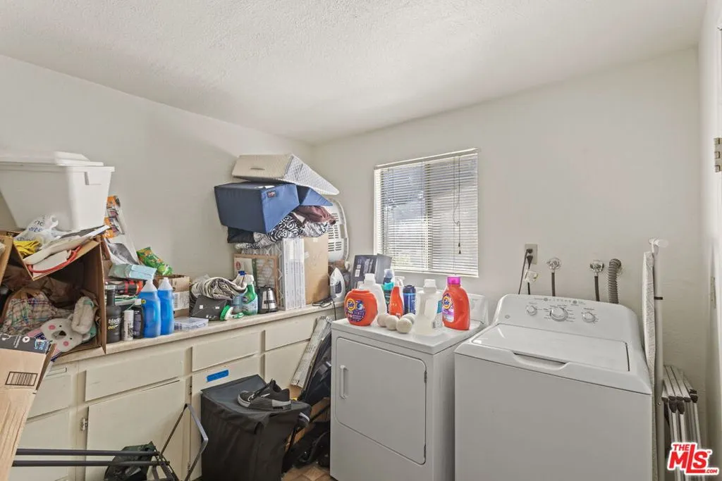 1348 Kellam Avenue, Los Angeles, California 90026 home-pic-31