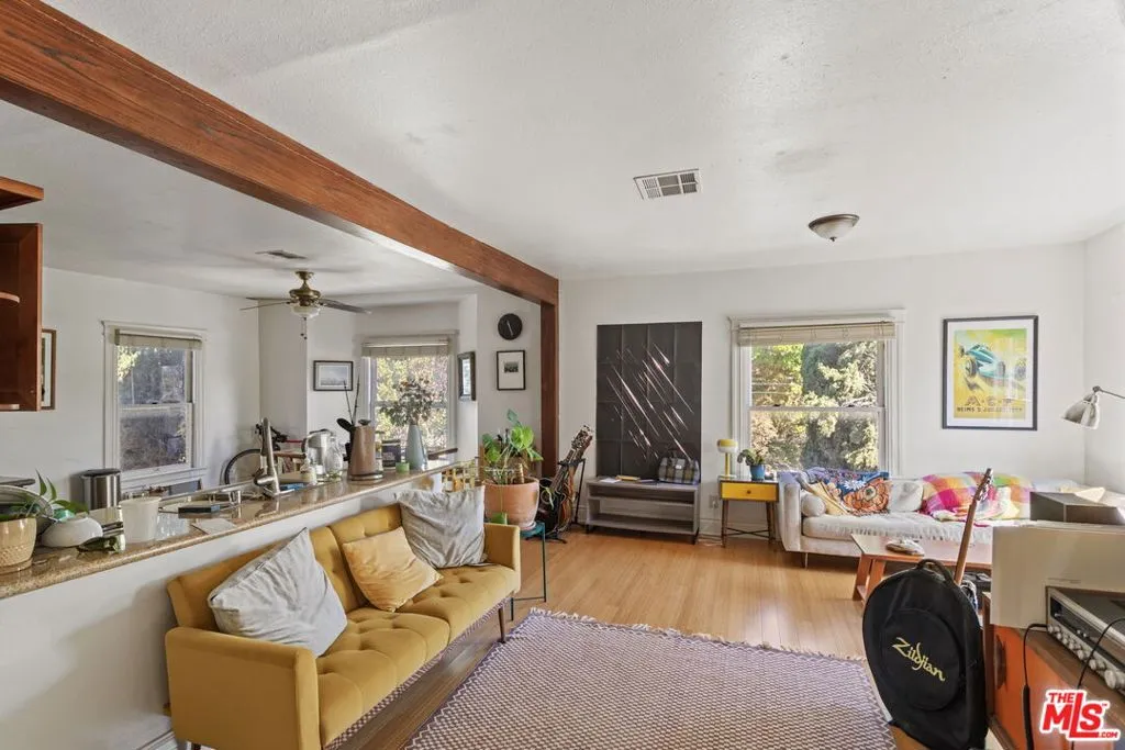 1348 Kellam Avenue, Los Angeles, California 90026 home-pic-11