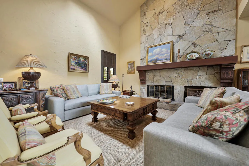 409 Bouquet Canyon Drive, Palm Desert, California 92211 home-pic-9