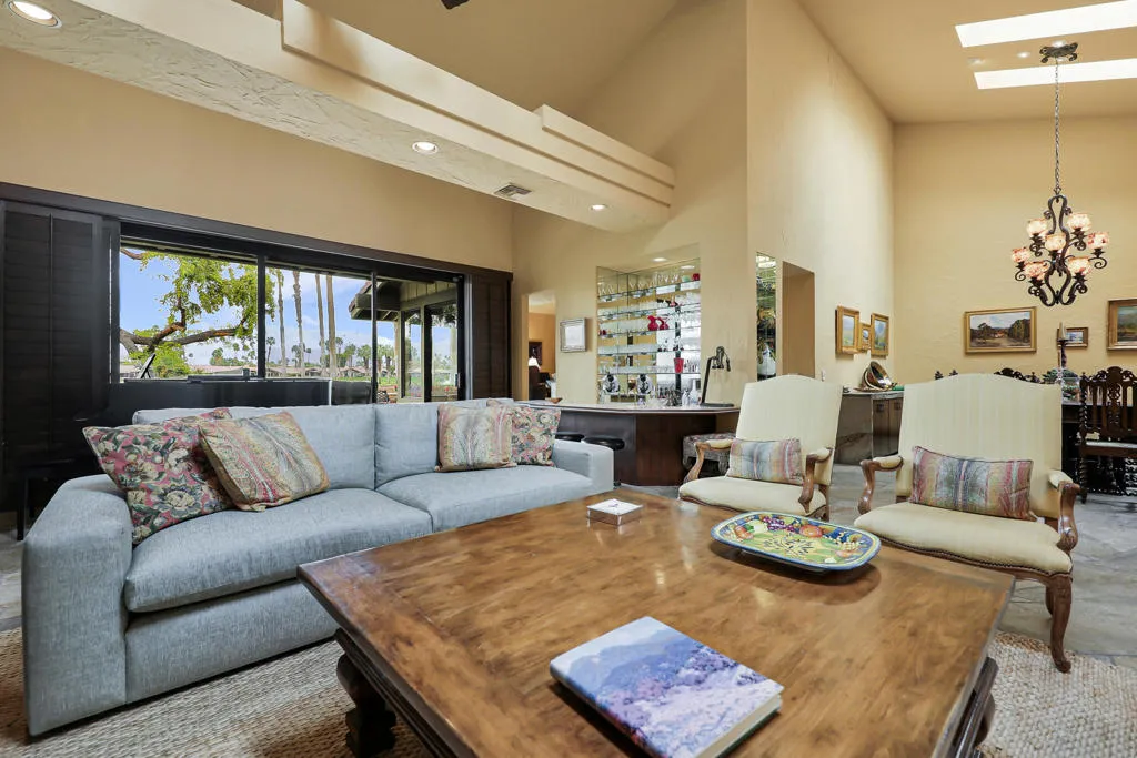 409 Bouquet Canyon Drive, Palm Desert, California 92211 home-pic-11