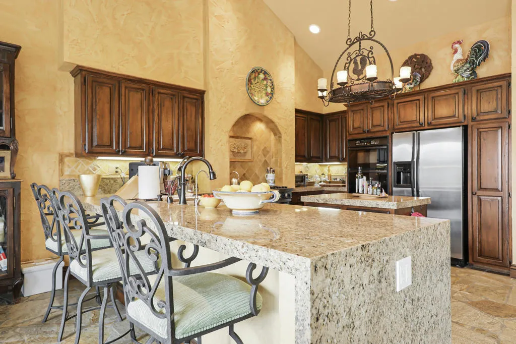 409 Bouquet Canyon Drive, Palm Desert, California 92211 home-pic-17