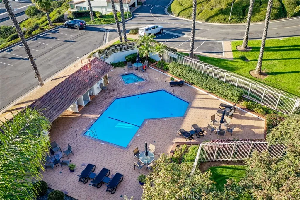 19 Vista Del Ponto 66, San Clemente, California 92672 home-pic-48