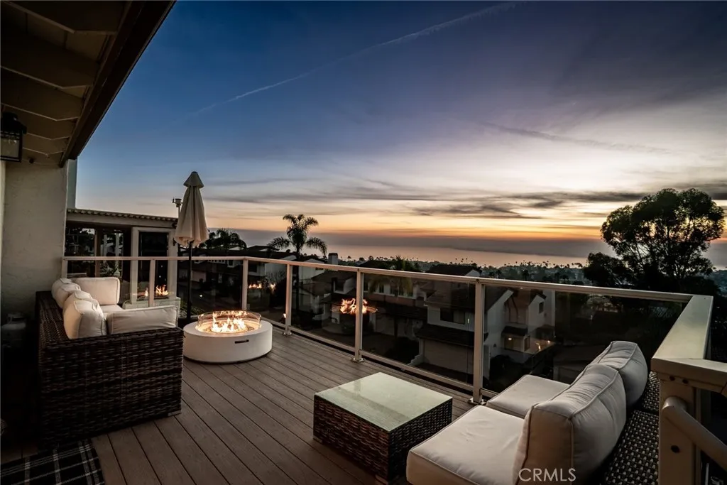 19 Vista Del Ponto 66, San Clemente, California 92672 home-pic-1