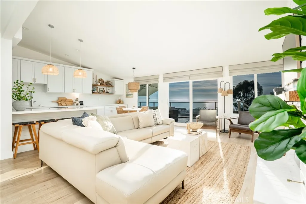 19 Vista Del Ponto 66, San Clemente, California 92672 home-pic-9