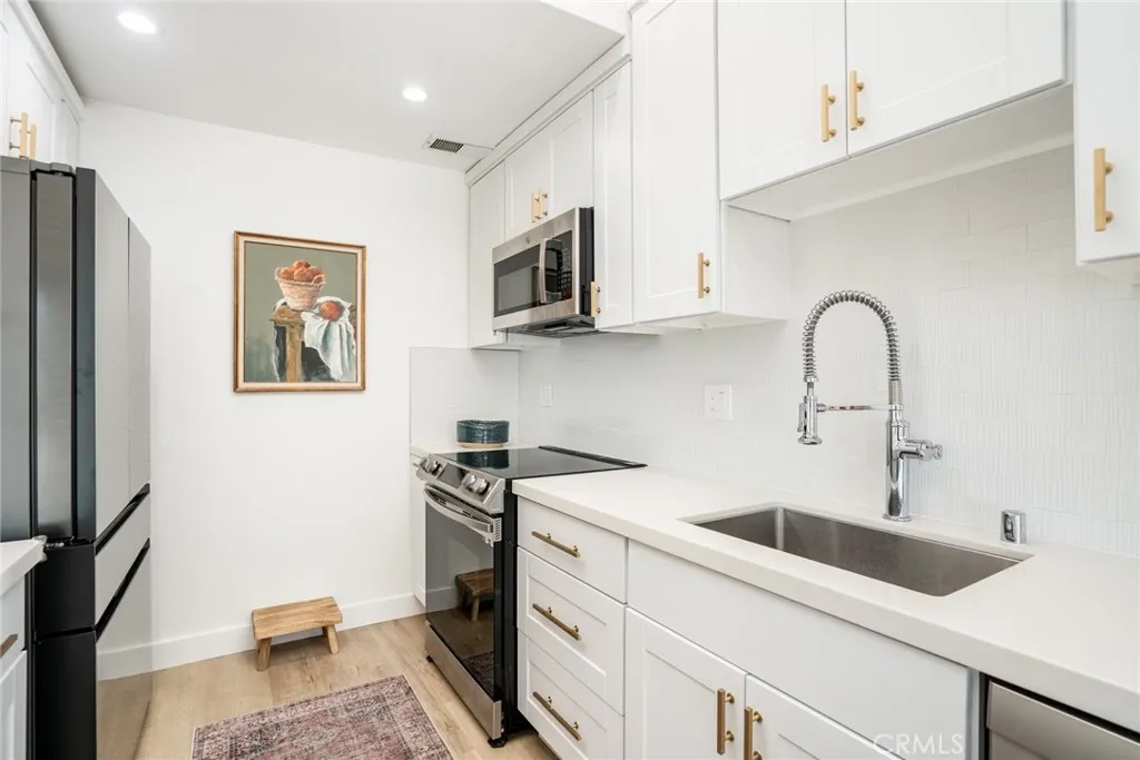 19 Vista Del Ponto 66, San Clemente, California 92672 home-pic-17