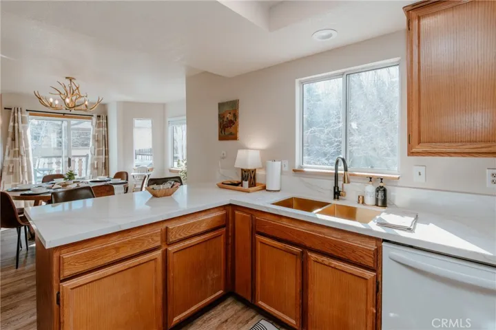 The "Golden Sink" is always a hit!