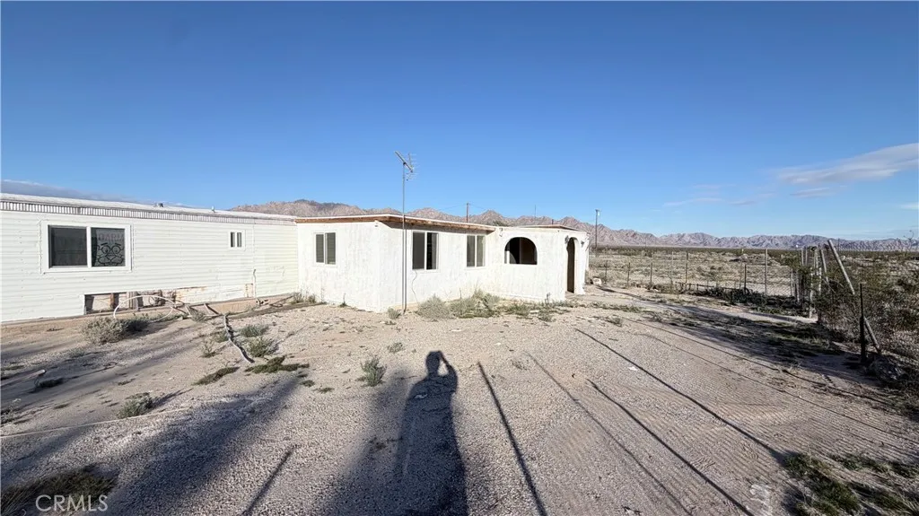 87908 Amboy, 29 Palms, California 92277 home-pic-1
