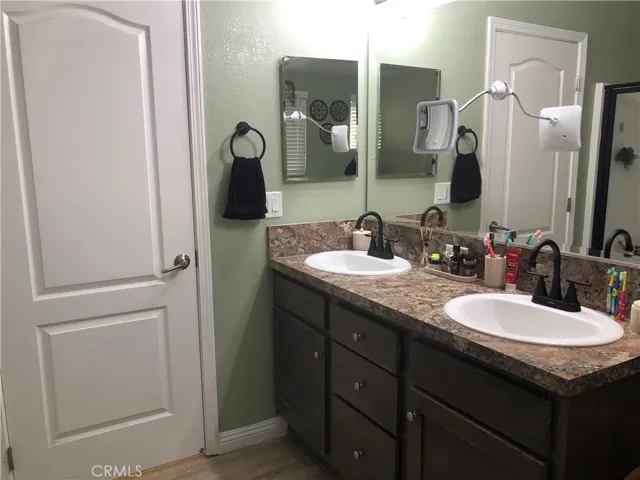 4901 Green River 292, Corona, California 92878