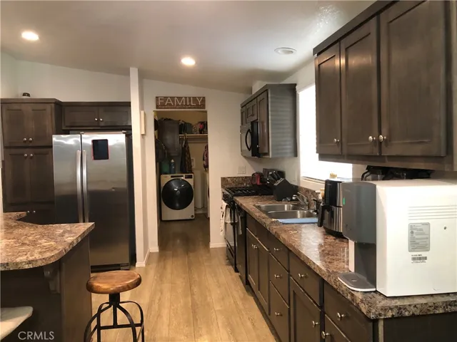 4901 Green River 292, Corona, California 92878
