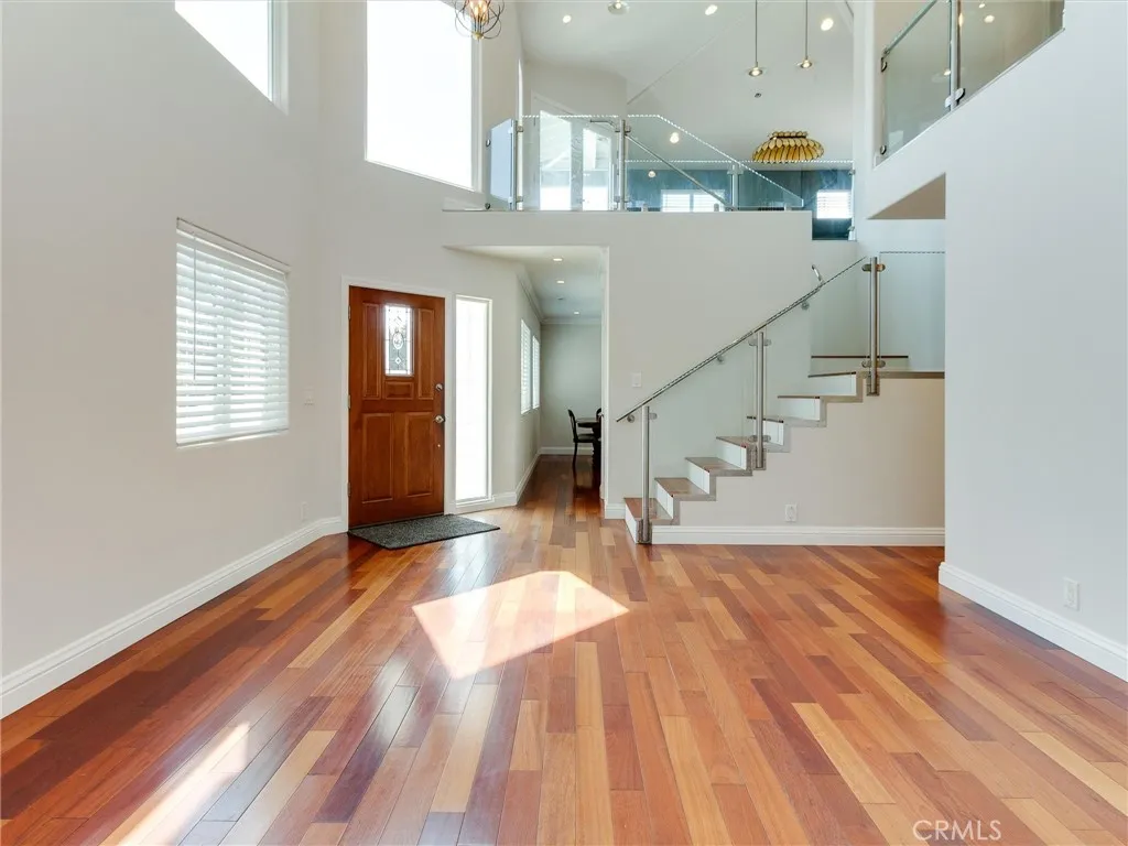 12621 Costa Drive, Hawthorne, California 90250 home-pic-8