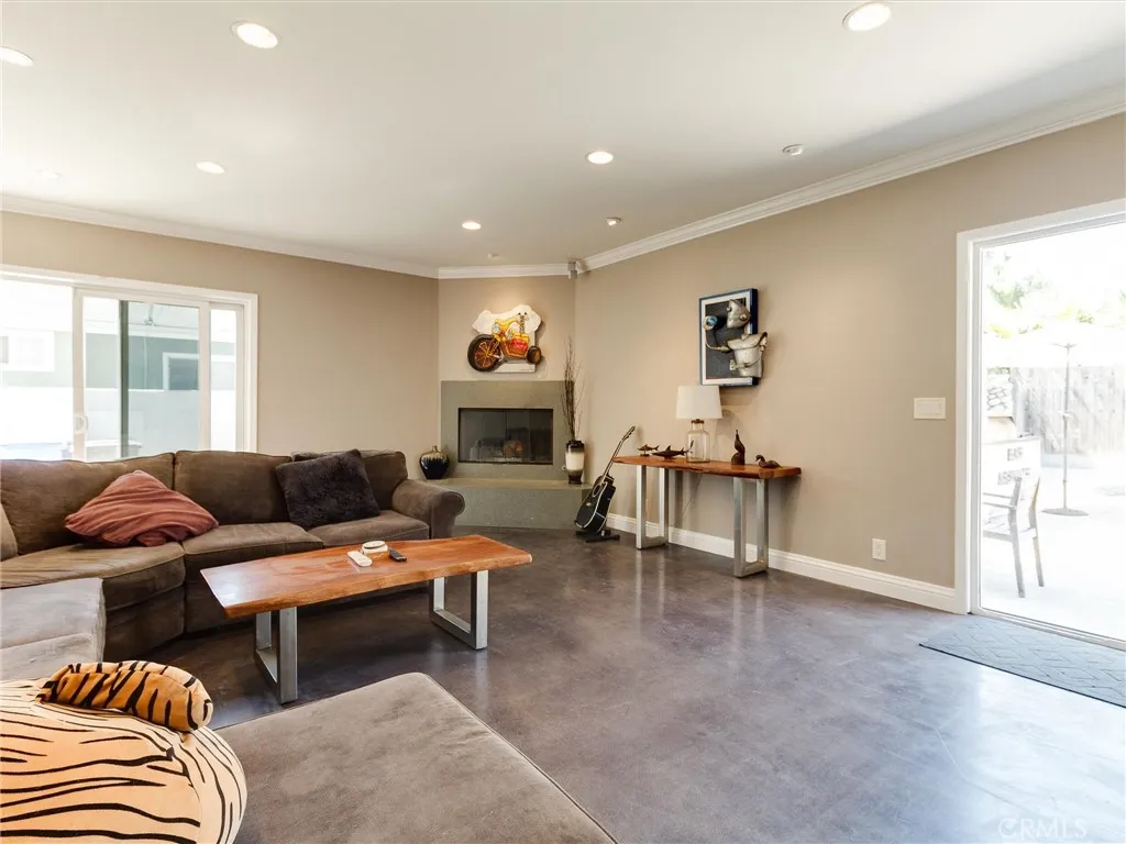 12621 Costa Drive, Hawthorne, California 90250 home-pic-23