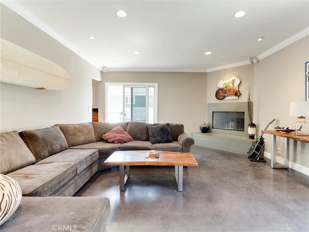 12621 Costa Drive, Hawthorne, California 90250 home-pic-24
