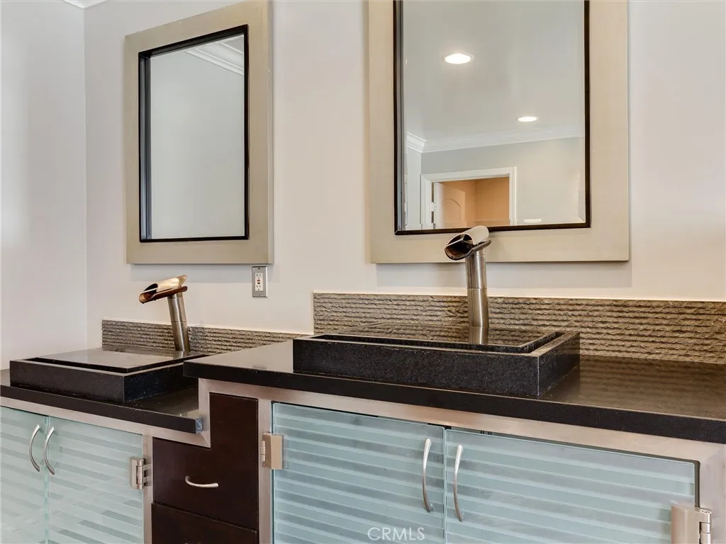 12621 Costa Drive, Hawthorne, California 90250 home-pic-38