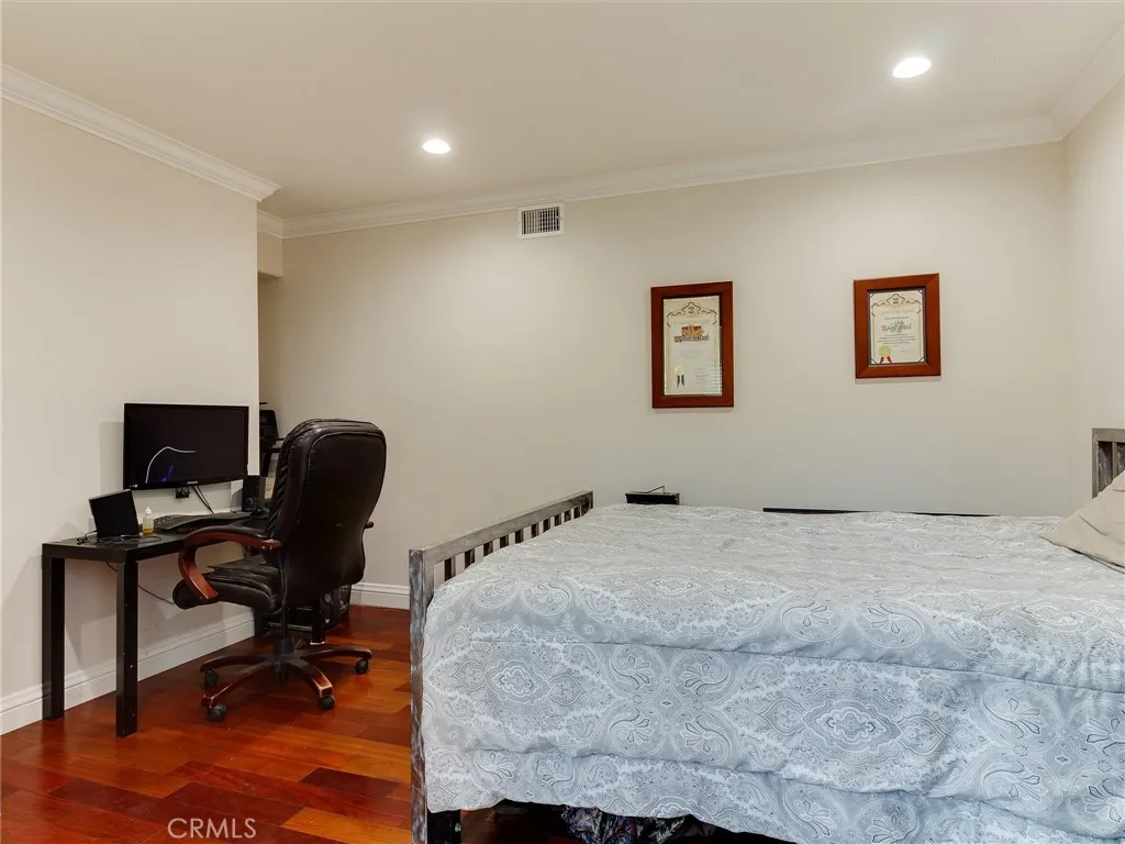 12621 Costa Drive, Hawthorne, California 90250 home-pic-9