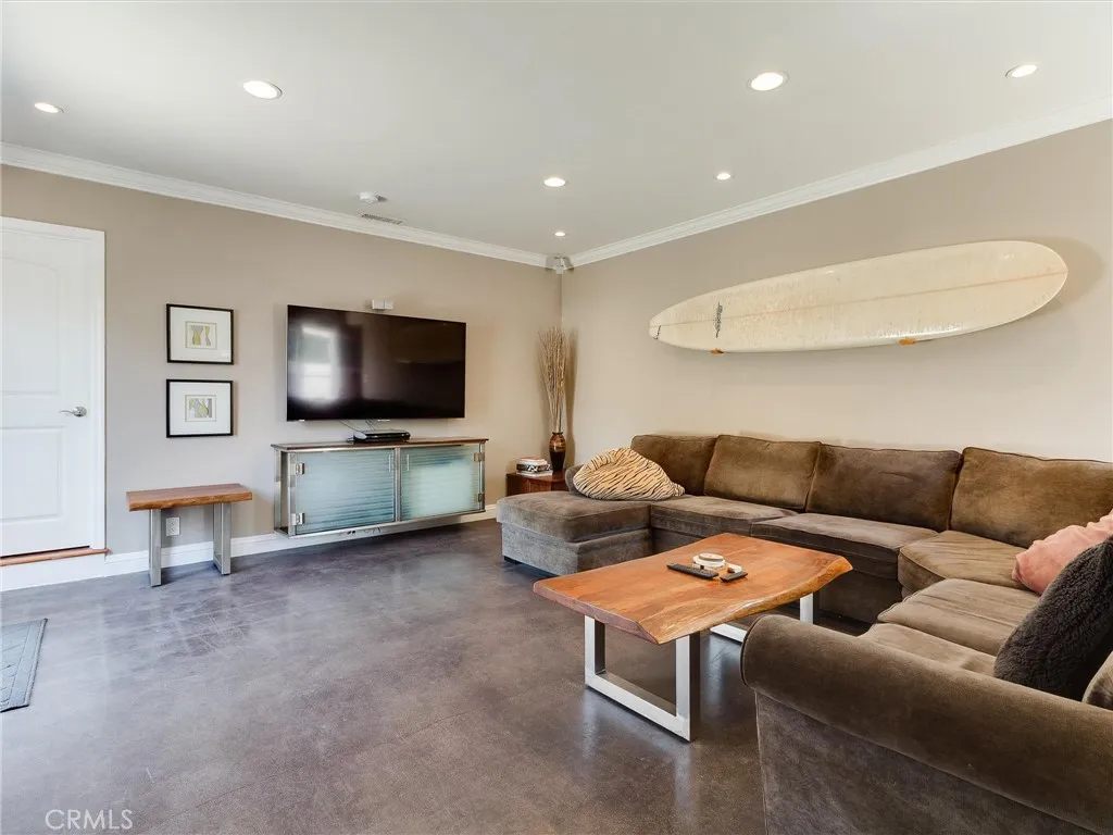 12621 Costa Drive, Hawthorne, California 90250 home-pic-22