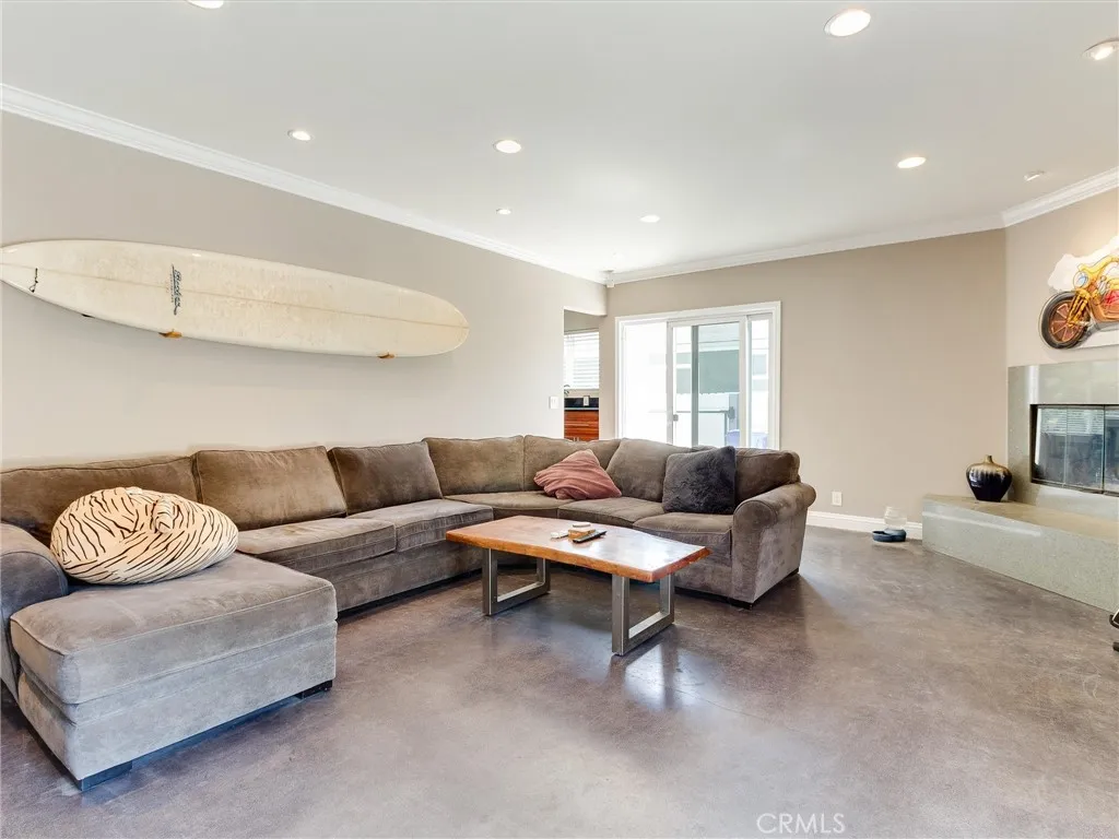 12621 Costa Drive, Hawthorne, California 90250 home-pic-25