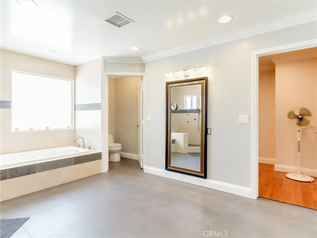12621 Costa Drive, Hawthorne, California 90250 home-pic-39