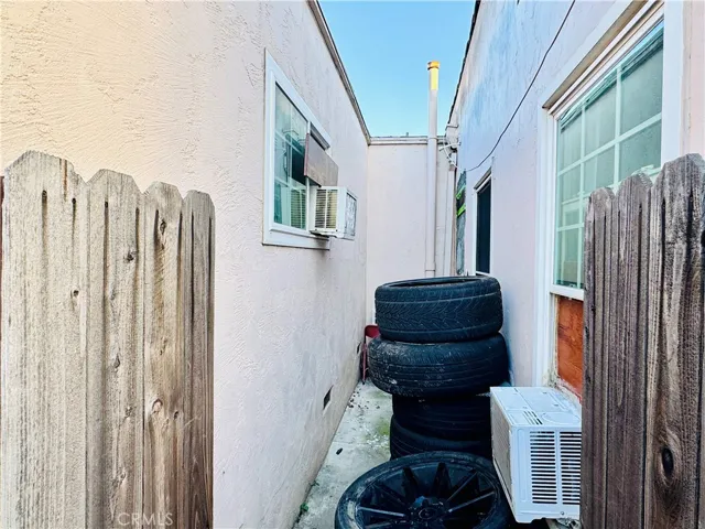3439 Siskiyou, Los Angeles, California 90023