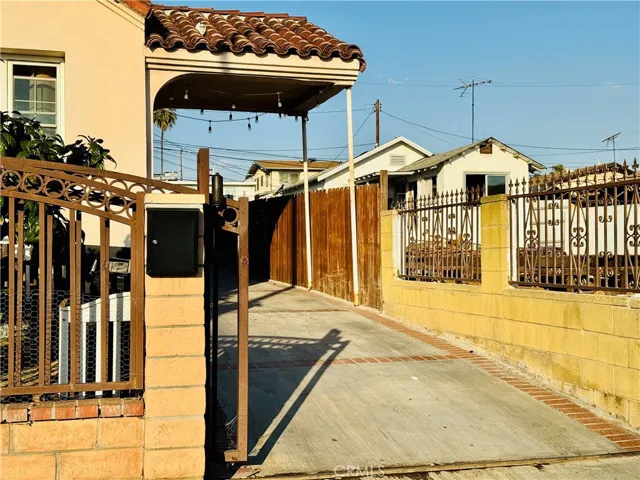 3439 Siskiyou, Los Angeles, California 90023