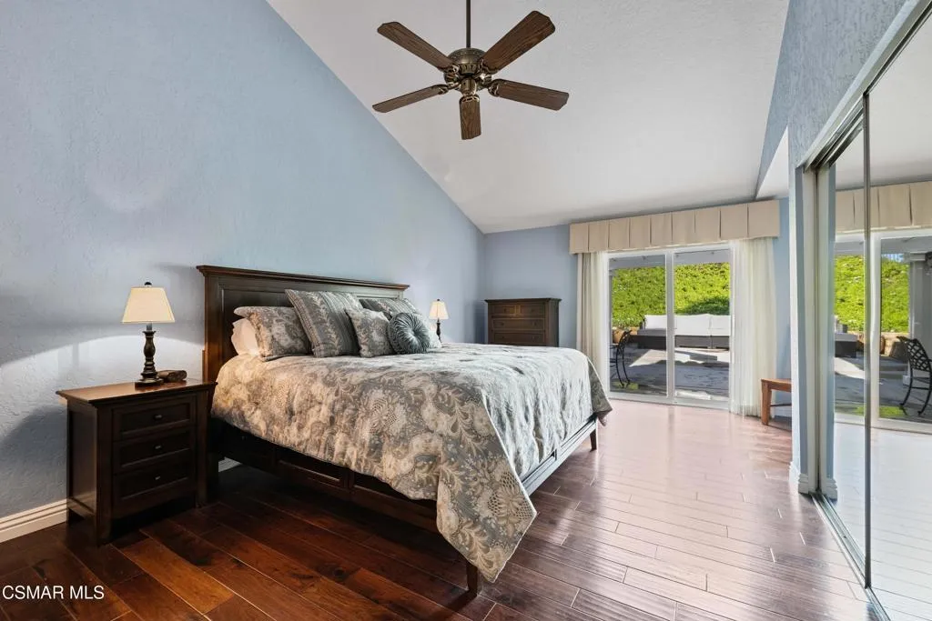 675 Whispering Oaks Place, Newbury Park, California 91320 home-pic-32