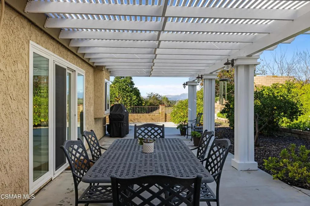675 Whispering Oaks Place, Newbury Park, California 91320 home-pic-53