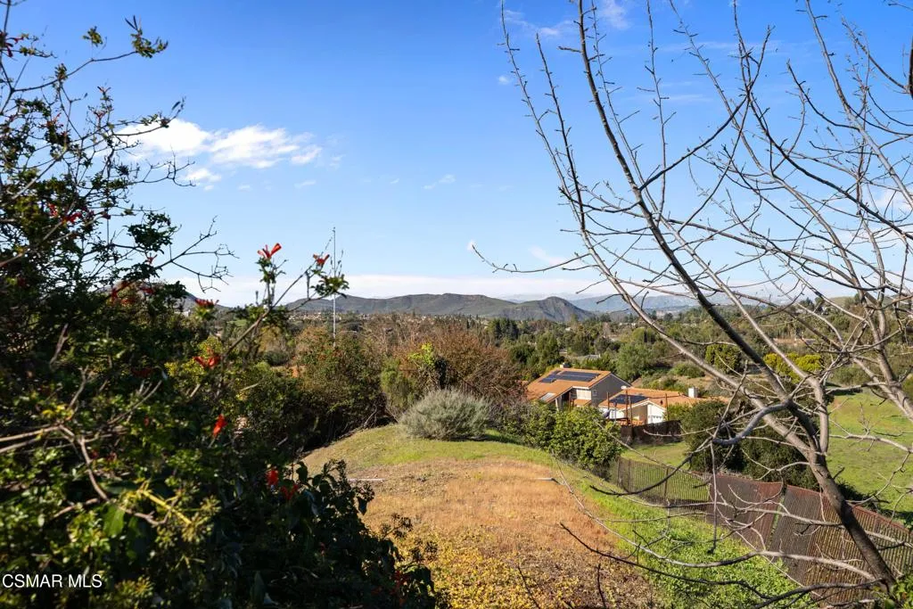 675 Whispering Oaks Place, Newbury Park, California 91320 home-pic-60