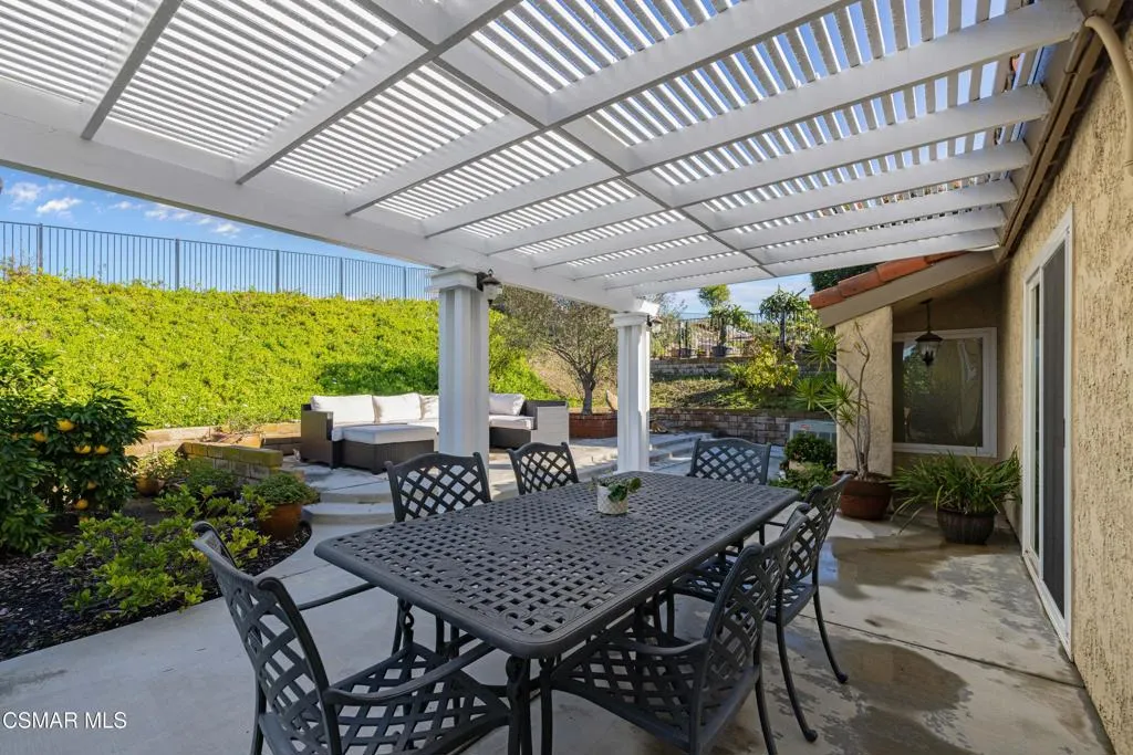 675 Whispering Oaks Place, Newbury Park, California 91320 home-pic-54
