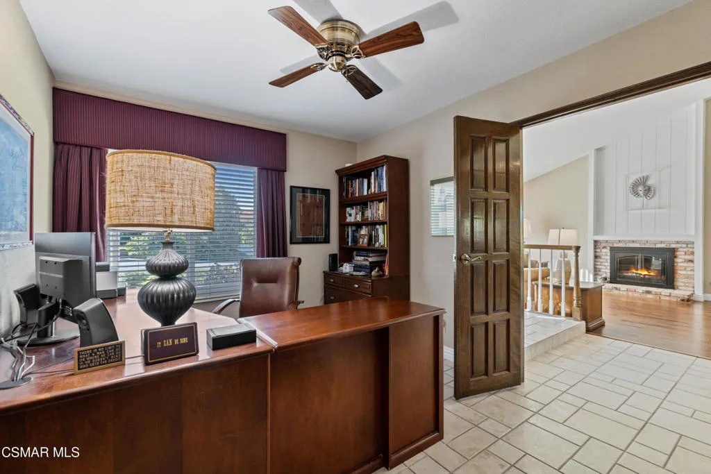 675 Whispering Oaks Place, Newbury Park, California 91320 home-pic-42
