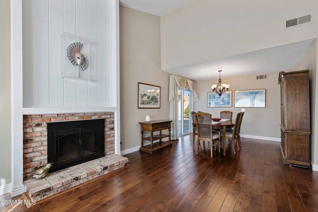 675 Whispering Oaks Place, Newbury Park, California 91320 home-pic-12