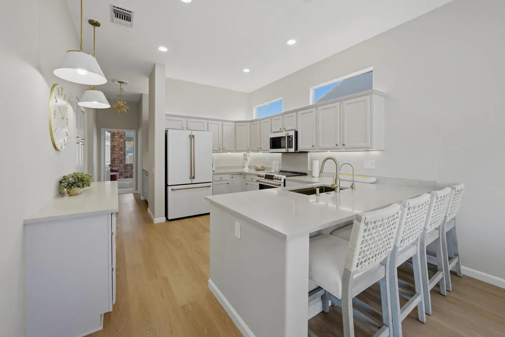 36598 Fan Palm Way, Palm Desert, California 92211 home-pic-8